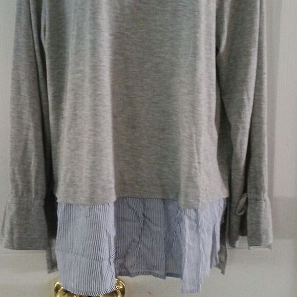 Derek Heart gray upper and blue white striped lower long sleeve top Sz 3X NWOT - Picture 2 of 5